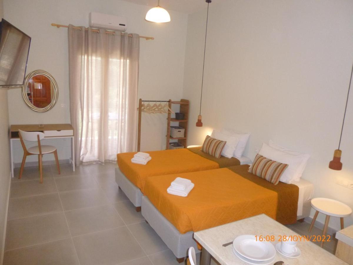 Niki Studios And Apartments By Hotelius Akharavi Extérieur photo