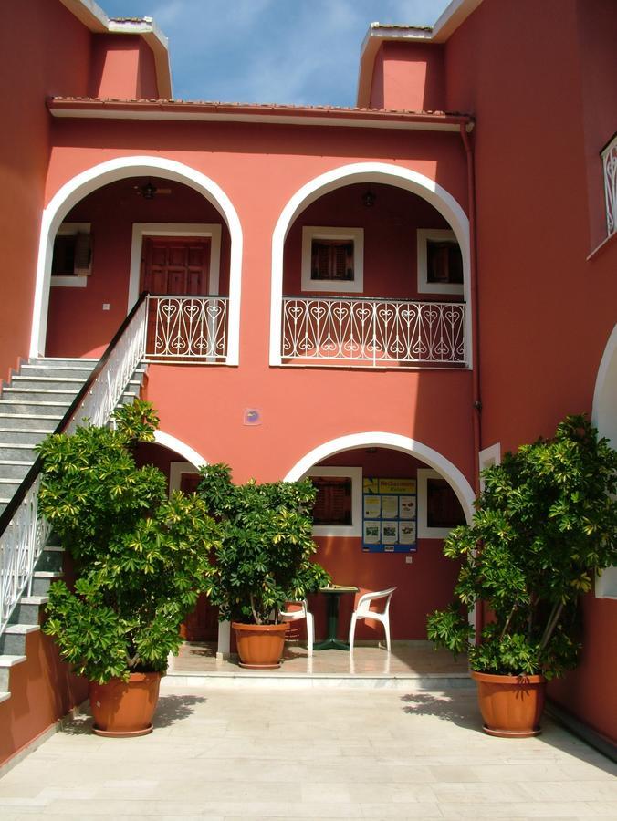 Niki Studios And Apartments By Hotelius Akharavi Extérieur photo